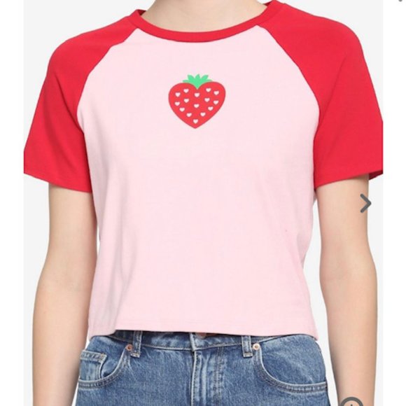 Red & Pink Strawberry Raglan Crop T-Shirt Juniors M - Picture 1 of 3